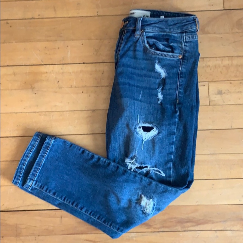 Ripped Capri Jeans.